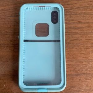 IPHONE XS LIFEPROOF CASE!